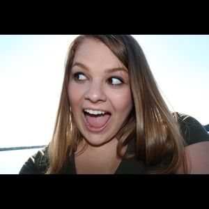 Meet your Posher, Lucy